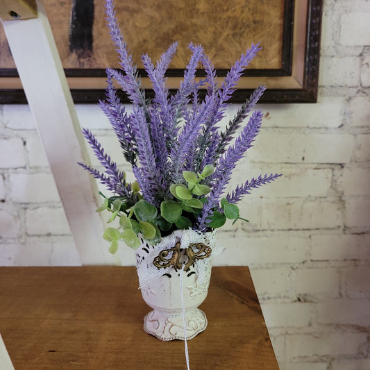 Metal planter with floral-small